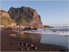 Herzlich Willkommen auf Madeira - Hier finden Sie atraktive Angebote an Hotels , Ferienh&auml;usern, Apartments, Fl&uuml;ge, Mietwagen etc